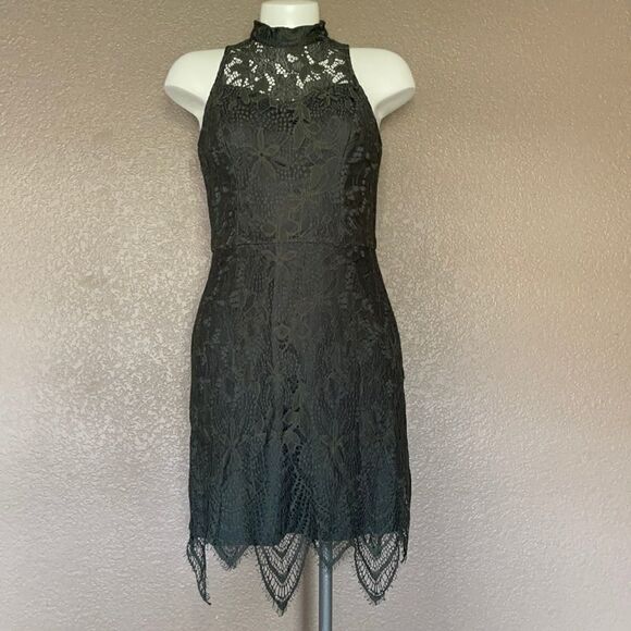 Xhilaration lace green dress size M - Picture 1 of 7